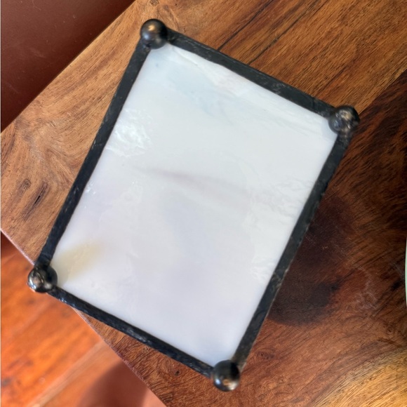 Vintage Stained Glass Art Box with rose design - Picture 4 of 5